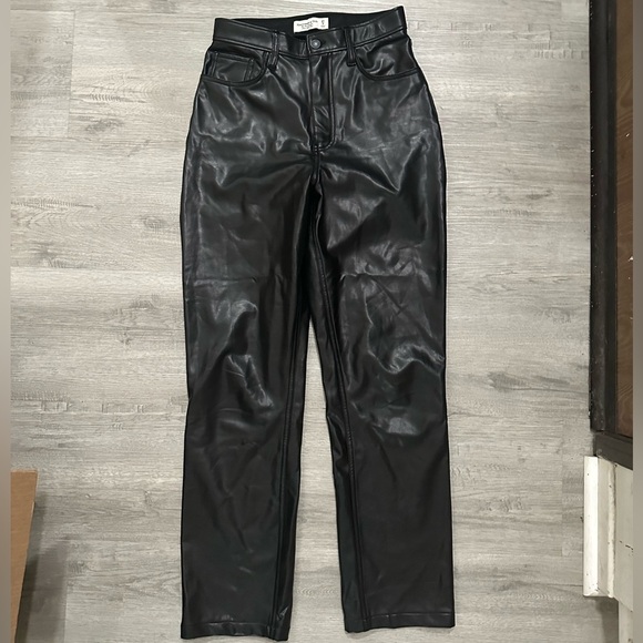 Abercrombie & Fitch Black Straight Leg Jeans Sz 27/4 ultra high rise - Picture 1 of 5